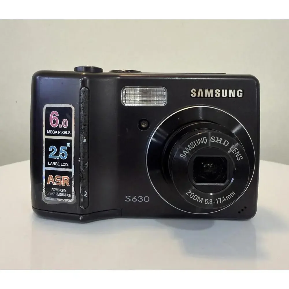 Samsung S630 Compact Digital Camera 6.0 Mega Pixels Point & Shoot Works Bad LCD